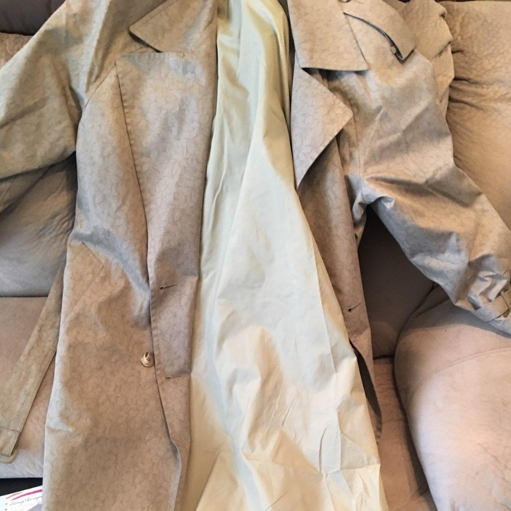 Trench coat